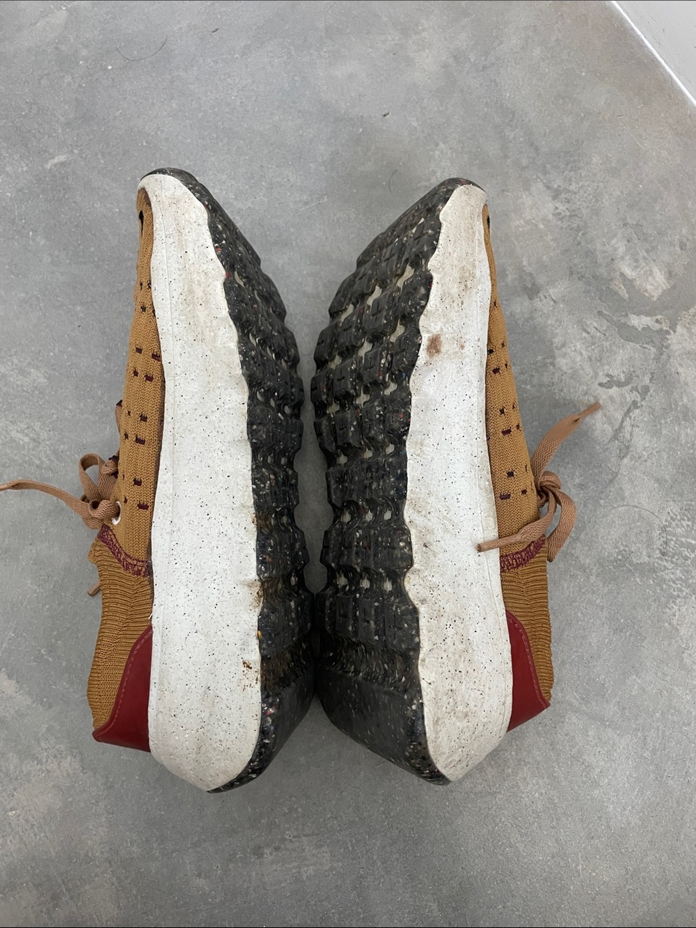 Nike Space Hippie 04 Wheat/ Black-Dark Beetroot DA2725-701 - Picture 6 of 9